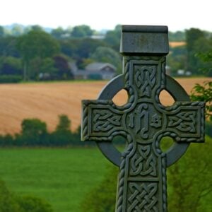 Krystianwin Cross Square
